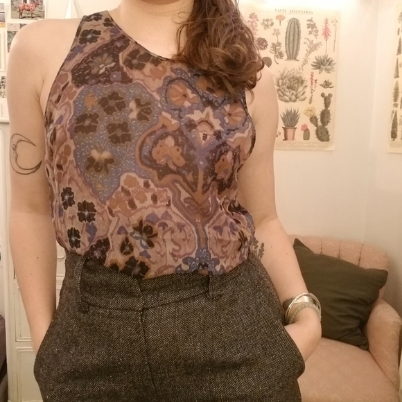 Aritzia Silk Abstract Tank - Picture 1 of 3